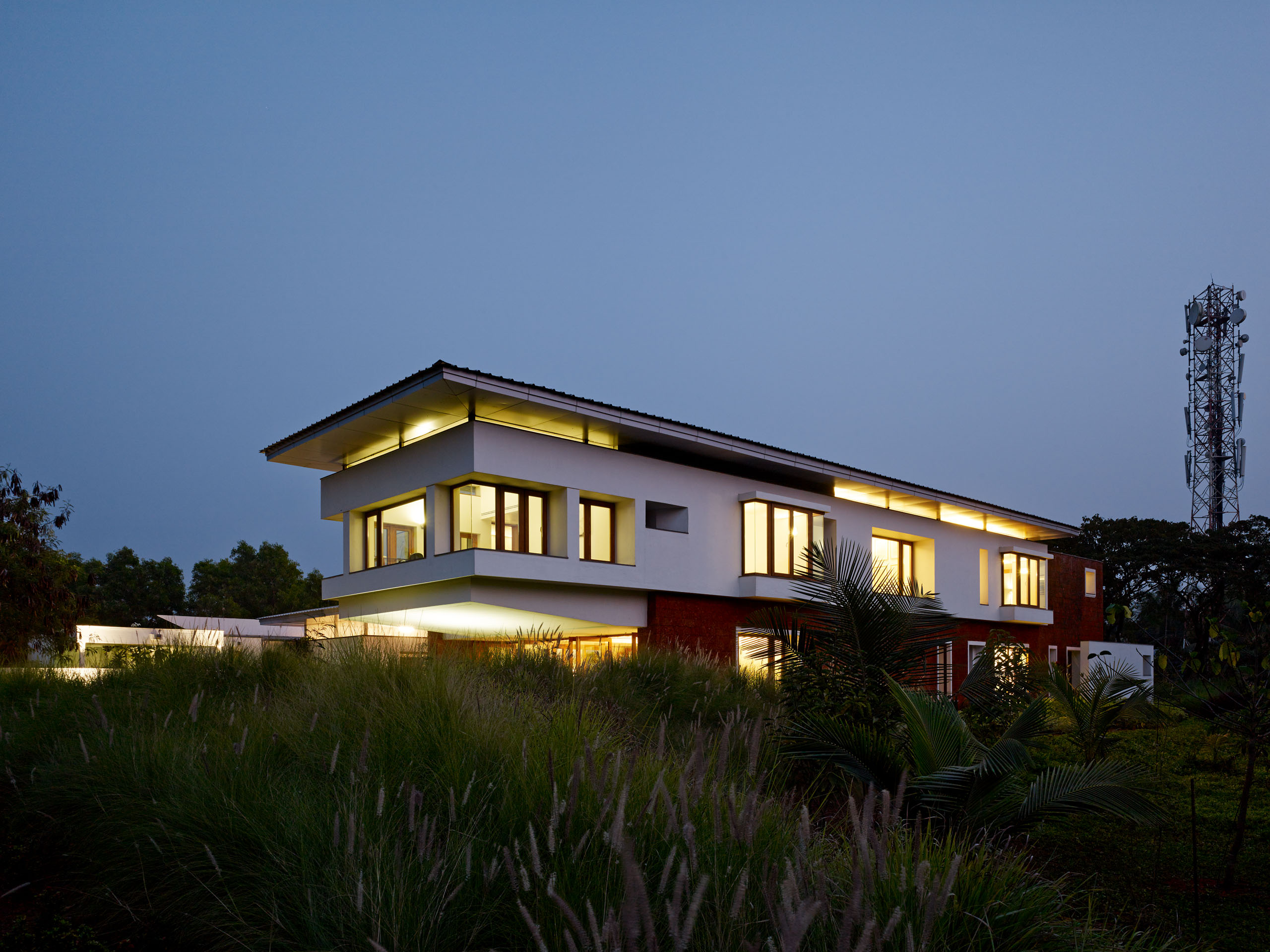 E13430 ALPA 036785 j2560